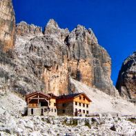 HUT TO HUT WALKING DOLOMITES